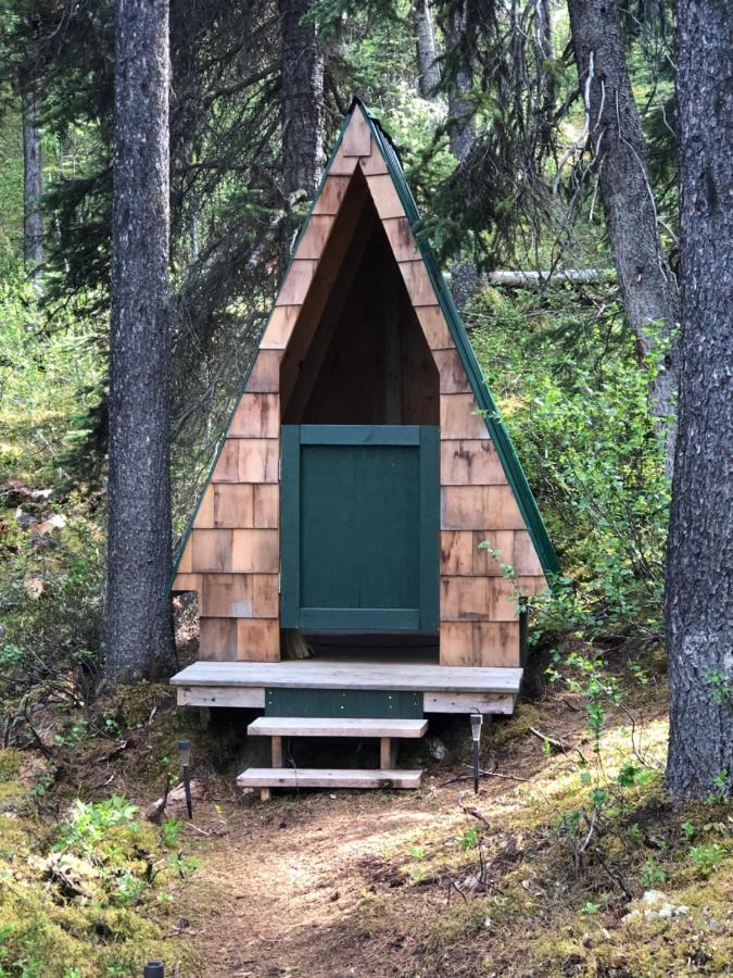 Vines And Puppies Glamping Hideaway *